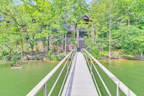 Exterior | Lakefront Home