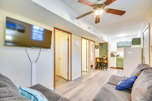 Living Room | Kitchen