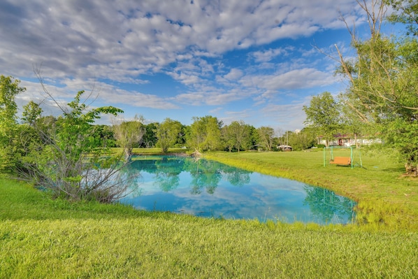 Stoutsville Vacation Rental | 3BR | 2BA | 1,000 Sq Ft | Stairs Required