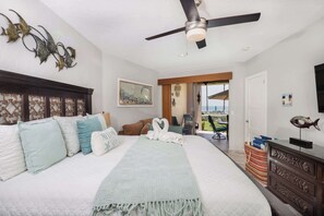🐬 Wake Up to Ocean Views in Cozy King bed💕– Steps from the Sand!
