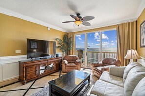 Living room with Gulf view
