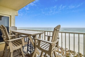 balcony seating area
