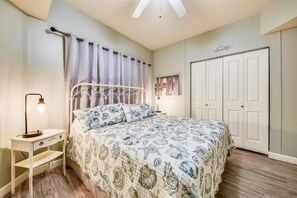 (King) Master bedroom