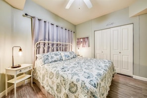 (King) Master bedroom