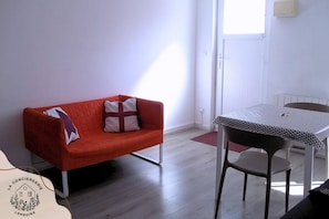 CANAPE 2 PLACES ESPACE REPAS