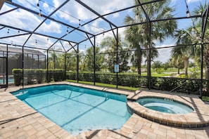 Pool / Spa Faces South
