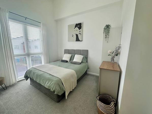 Second bedroom with King size bed