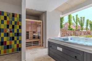 Jacuzzi