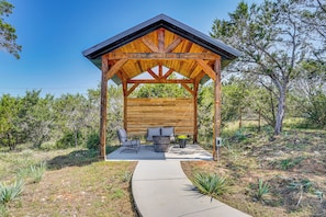Pavilion | Fire Pit