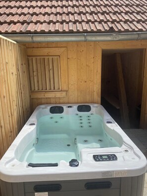 Jacuzzi