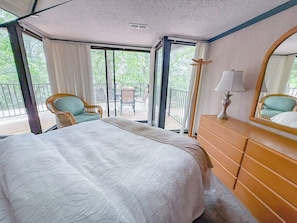 A window to the woods—enjoy quiet mornings with nothing but the sound of nature.