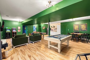 Spielezimmer