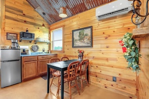 The kitchenette and dining area.