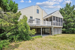 Side Elevation