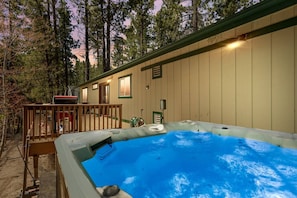 Hot tub available.