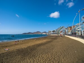 Las Canteras Beach