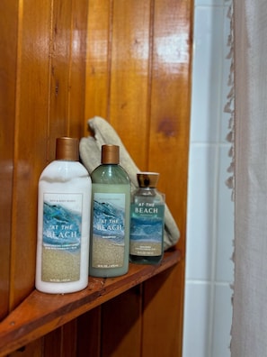 Bathroom amenities
