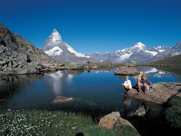 L'Eau, Ciel, Montagne, Paysage Naturel, Montagnes, Neige, Lac, Glacial Relief, Banque, Paysage