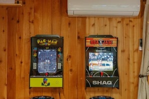 Spielezimmer