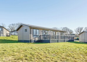 Marple Lodge - Hawkchurch Resort and Spa, Axminster