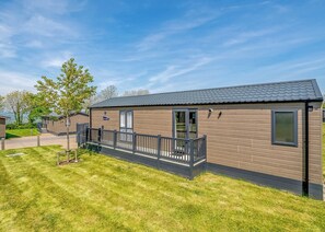 Blackmore - Hawkchurch Resort and Spa, Axminster