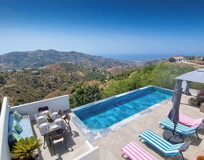 10x3 mtr saltwater infinity pool with breath taking views down to the coast