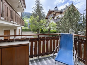 Balcon, ClĂŽture, Villa, Village De Montagne, Porche, Balustre