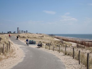 Coast, Beach, Horizon, Recreation, Shore, Coastal And Oceanic Landforms, Sand, Sea, Tower, Bicycle