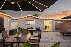Outdoor dining