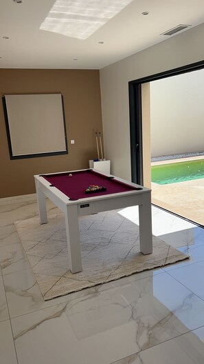 Game room