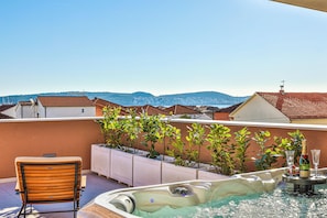 Bain à remous extérieur