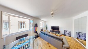 Spielezimmer