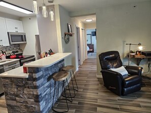 Kitchen Bar