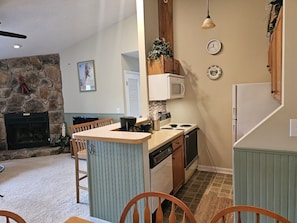 Fully equipped kitchen