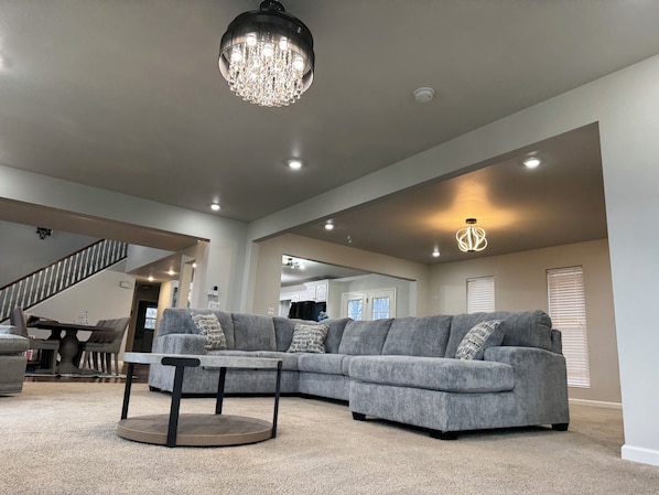 Welcoming living room that accommodate up to 16 guests comfortably.