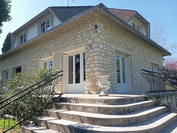 Exterior detail