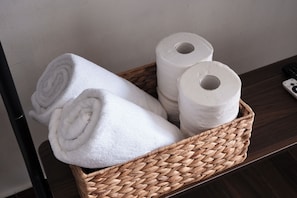 Bathroom amenities
