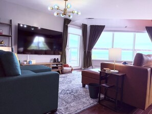 Wake up and enjoy your coffee to a stunning view of the Aerial Lift Bridge.