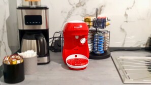 Kaffee und/oder Kaffeemaschine