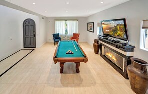 Spielezimmer