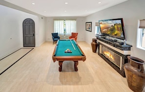 Spielezimmer