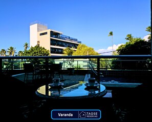 Fachada / Terraza