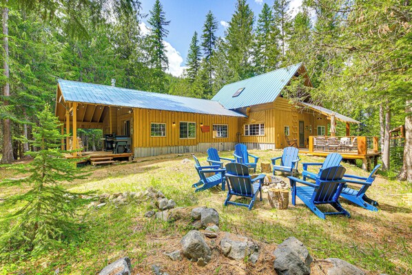 Troy Vacation Rental | 3BR | 3BA | 1,745 Sq Ft | 4 Steps to Enter
