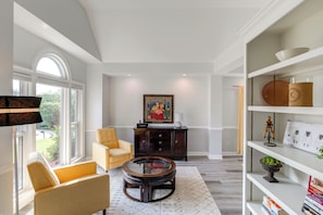 Sitting Room | 1st Floor