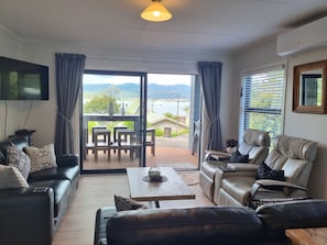 Lounge/Living to Deck Area