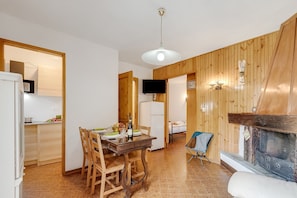 Salon et salle Ă manger