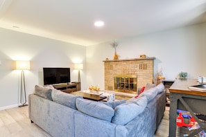 Living Room | Central Heating | Free WiFi | Single-Story Home