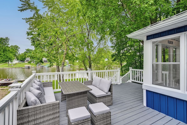 Colon Vacation Rental | 2BR | 1BA | Steps to Enter | 1,000 Sq Ft