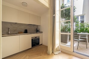 Autumn, Kitchen, Spring, Summer