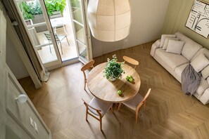Autumn, Living Room, Spring, Summer